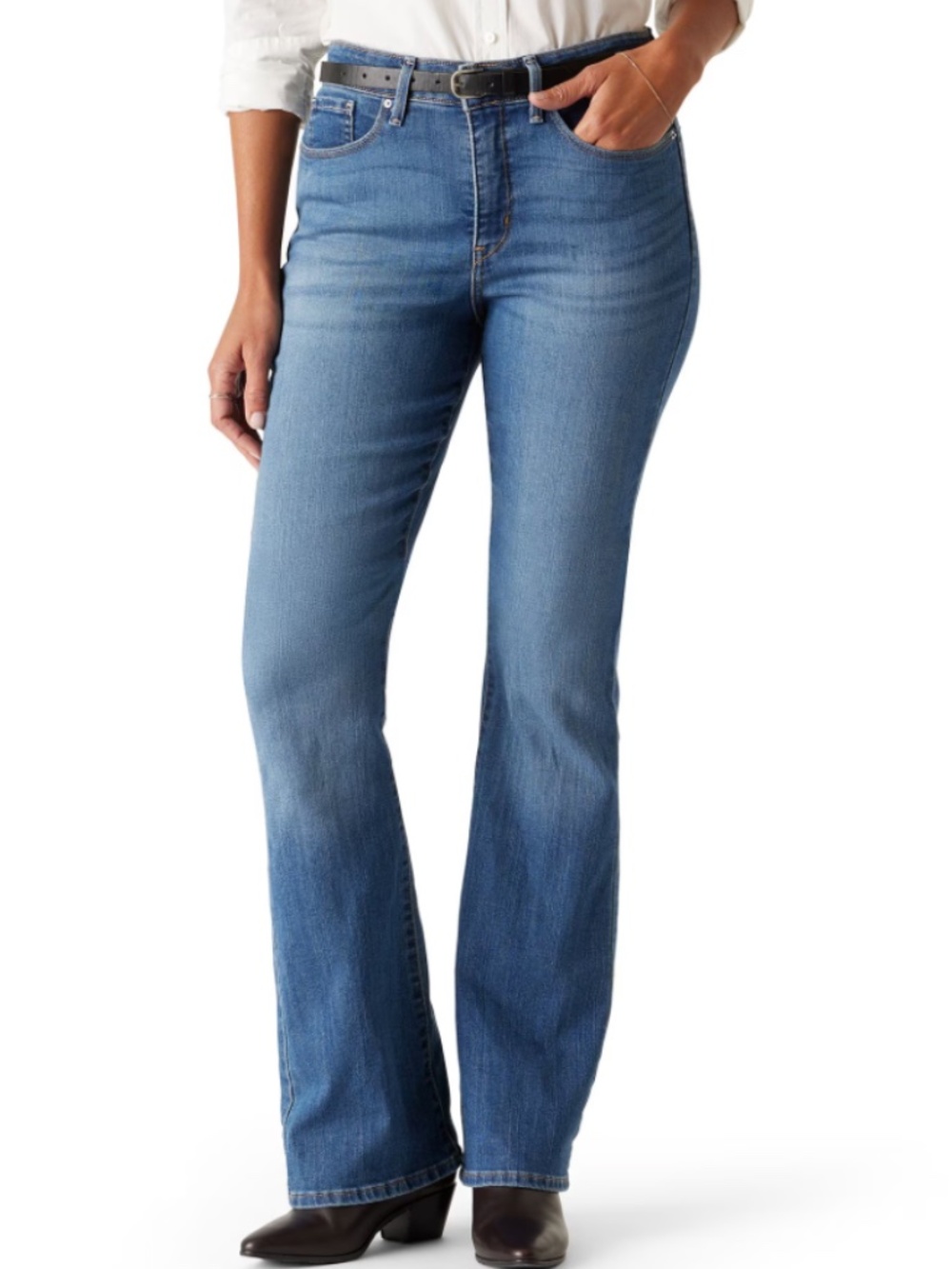 Levi’s Signature Midrise Bootcut Classic Women's 18M Blue Jeans